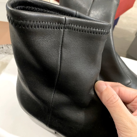 Opening ceremony boots - Picture 3 of 3